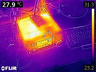 Wärmebild des IC7300 Transceivers bei Betrieb mit 100 Watt nach etwa 10 Minuten