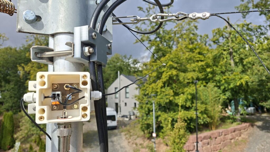 Antennenaufhängung
